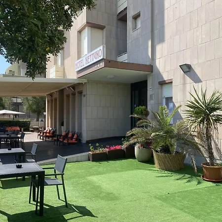 Nettuno 3* 佩萨罗