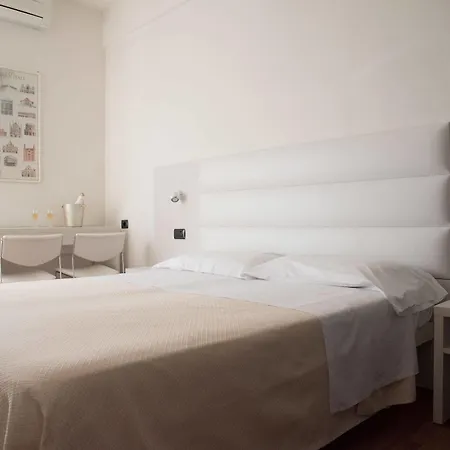 Nettuno 3* 페자로