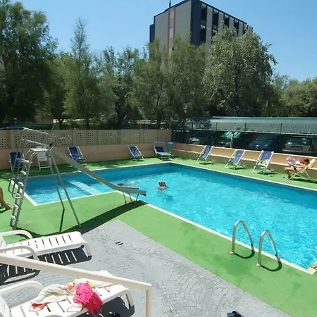 Hotell Nettuno 3*
