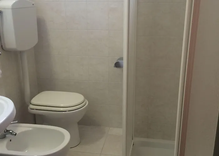 Nettuno 3* פסארו