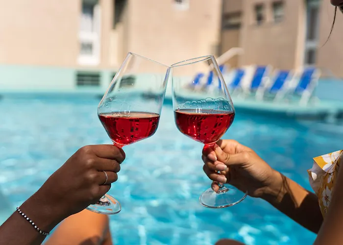 מלון Nettuno פסארו